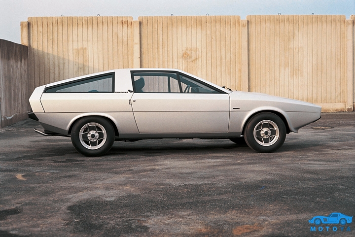 1974_ItalDesign_Hyundai_Pony_Coupe_02-5.jpg