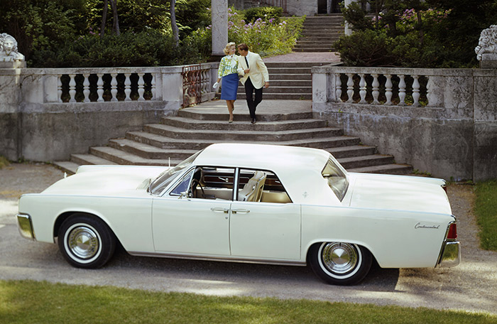 1963-Lincoln-Continental-four-door-sedan-neg-C1089-23.jpg